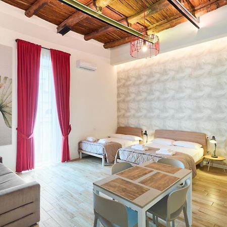 Toto E Peppino Luxury Rooms نابولي المظهر الخارجي الصورة